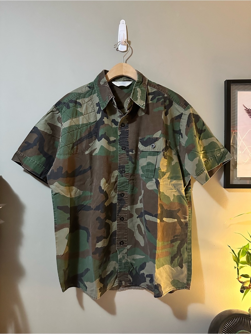Men's Short-Sleeve Camo Button-Up Shirt - Green Camouflage